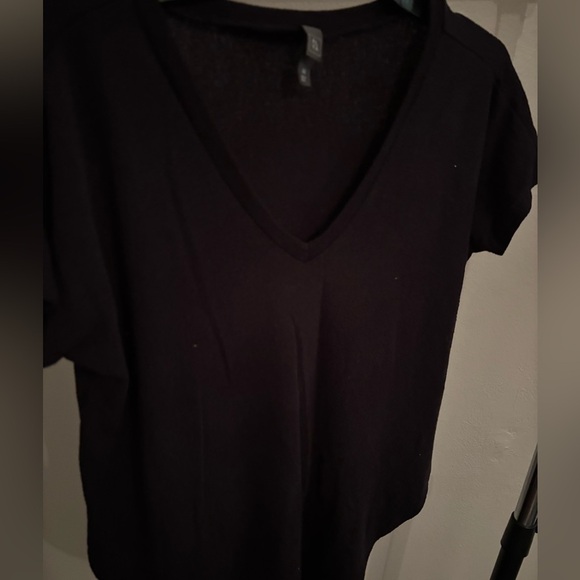 Tops - black vneck